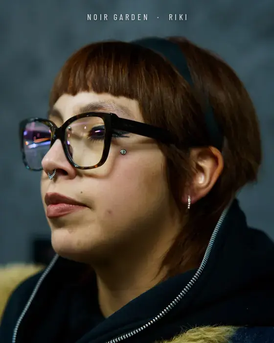 Microdermal bajo el ojo y septum