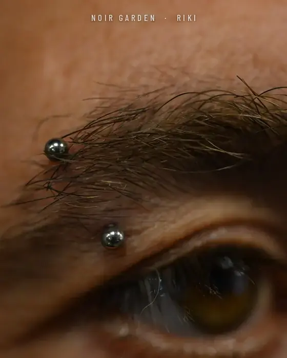 Piercing de ceja